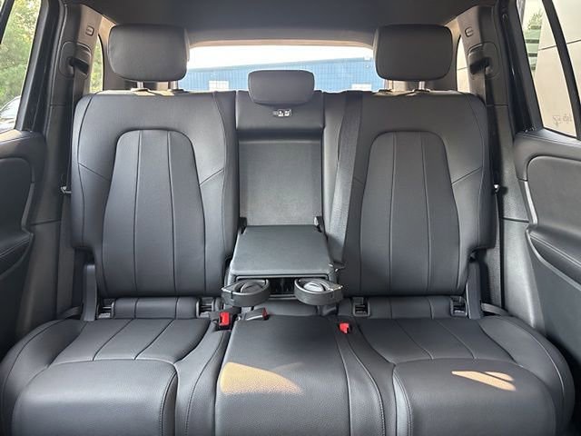 Used 2025 Mercedes-Benz GLB 250 4MATIC image 37