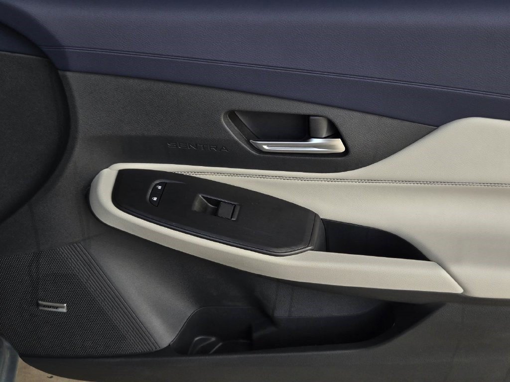 New 2026 Nissan Sentra SL w/ Floor Mat Package FWD image 8