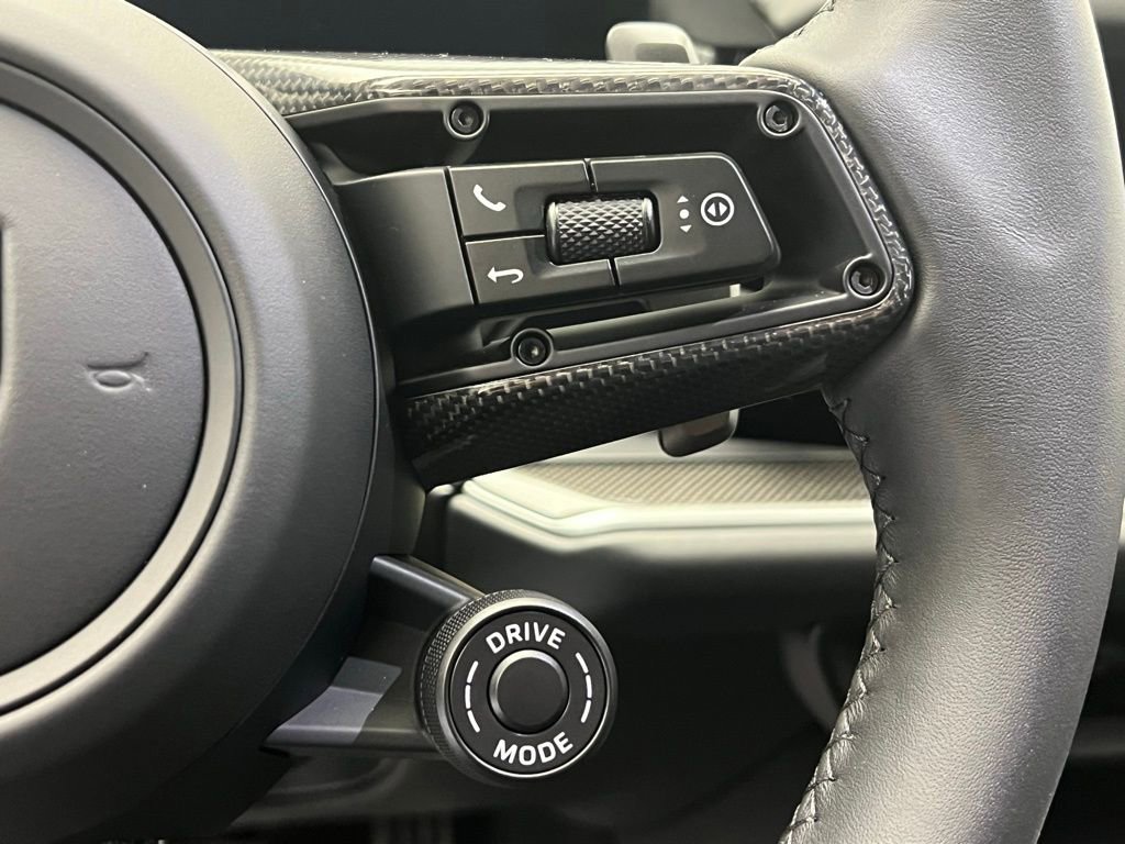 New 2026 Porsche Cayenne Turbo image 9