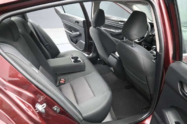 Used 2025 Nissan Altima 2.5 SV FWD image 20