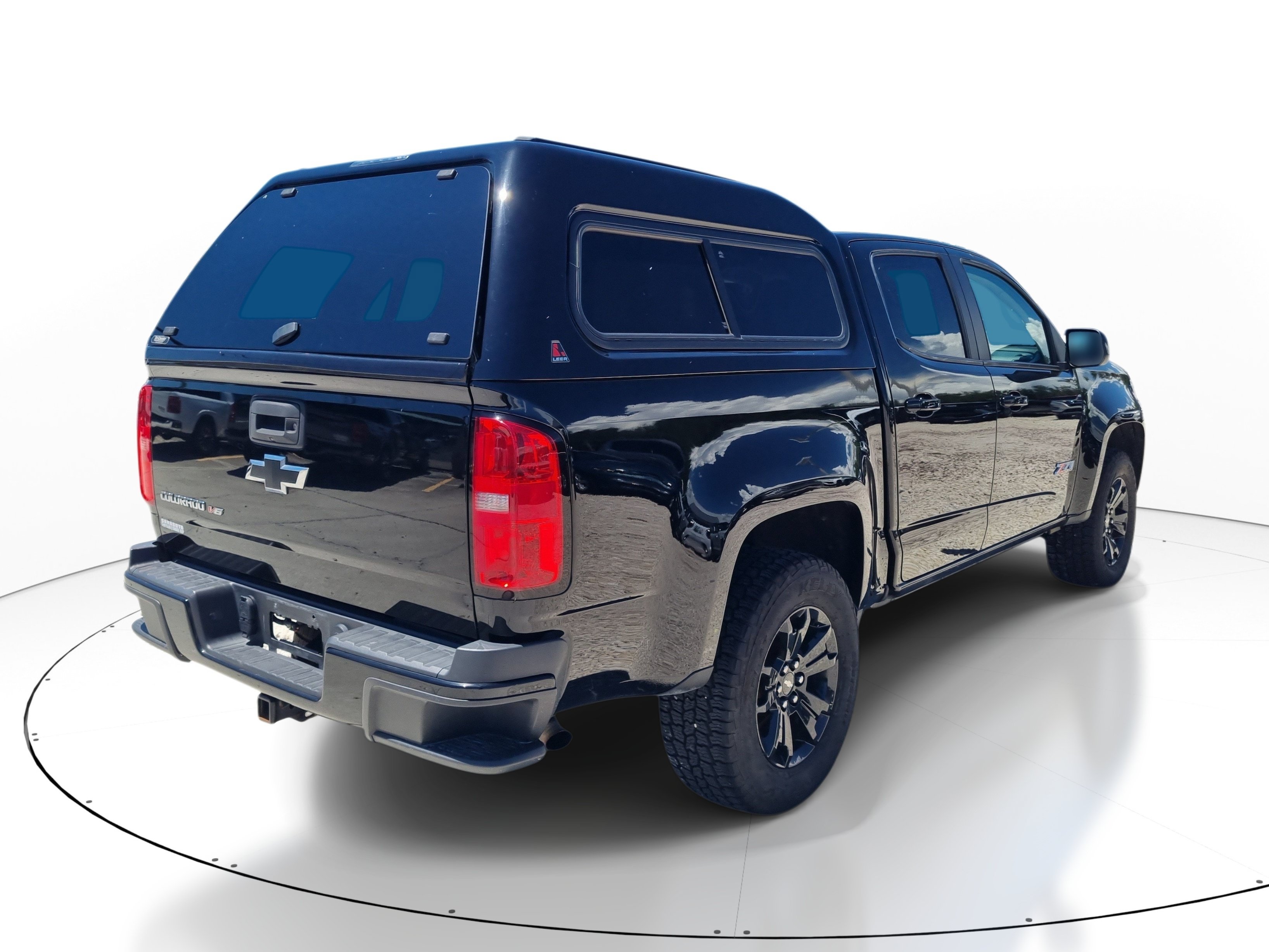 Used 2018 Chevrolet Colorado Z71 w/ Z71 Midnight Edition AWD/4WD image 6