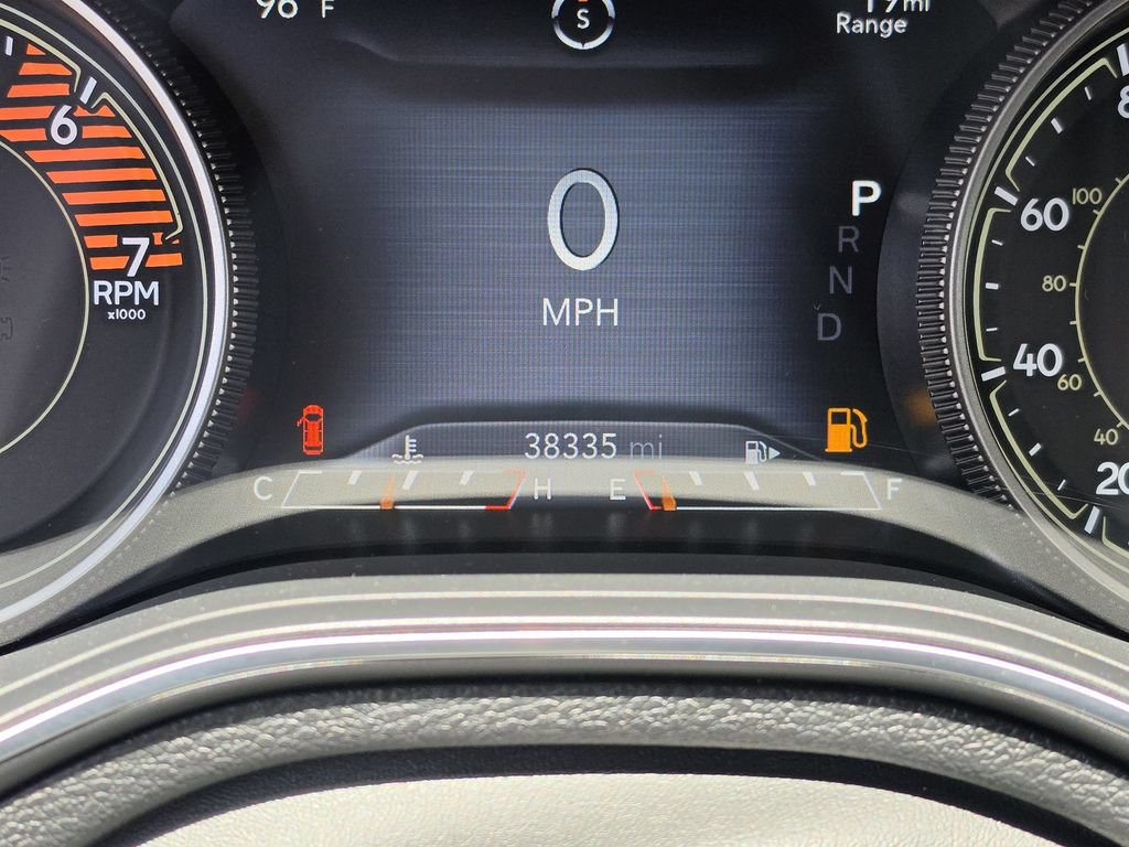 Certified 2019 Jeep Cherokee Limited FWD image 32