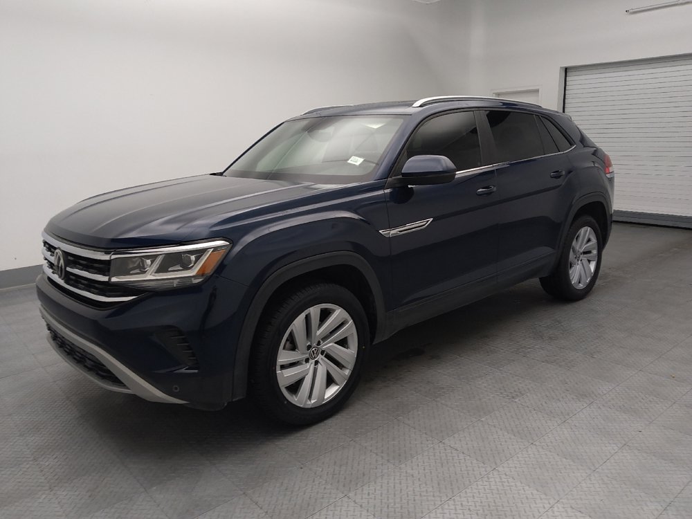 Used 2021 Volkswagen Atlas Cross Sport SE FWD image 2