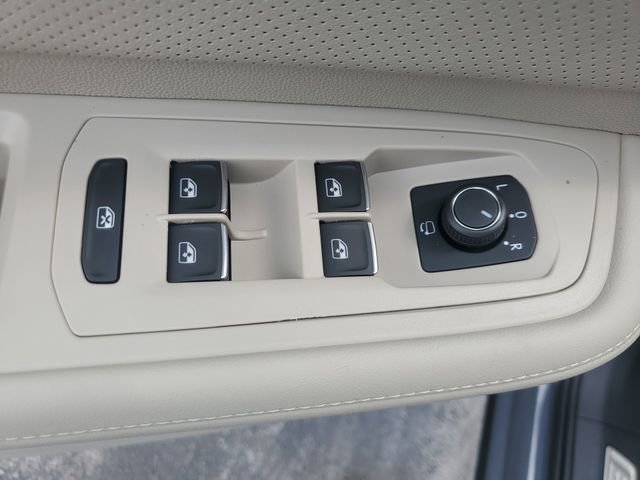 New 2026 Volkswagen Atlas SEL Premium R-Line image 32