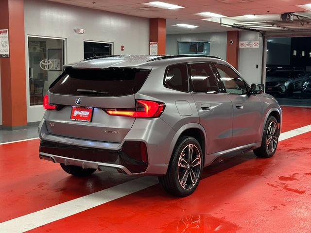 Used 2023 BMW X1 xDrive28i w/ M Sport Package AWD/4WD image 4