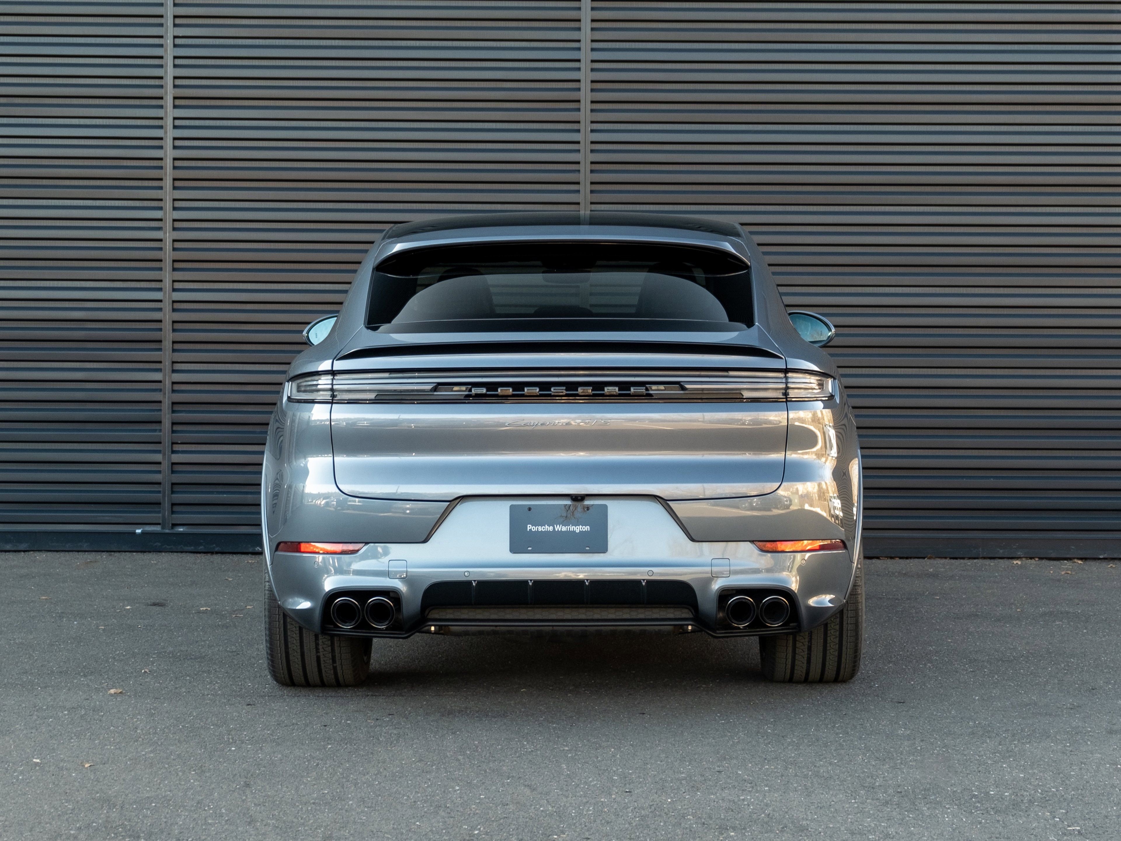 New 2026 Porsche Cayenne GTS image 7