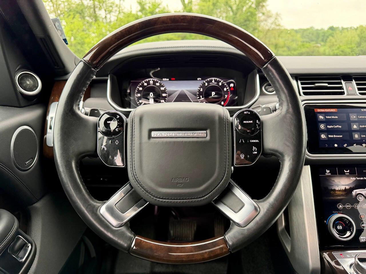 Used 2019 Land Rover Range Rover Supercharged AWD/4WD image 16