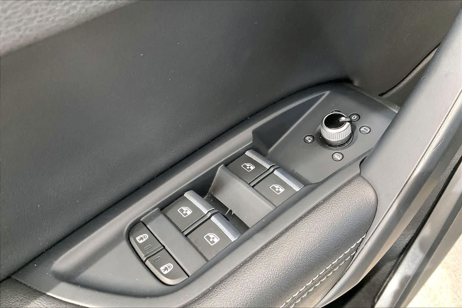Used 2021 Audi Q5 2.0T Premium Plus AWD/4WD image 34