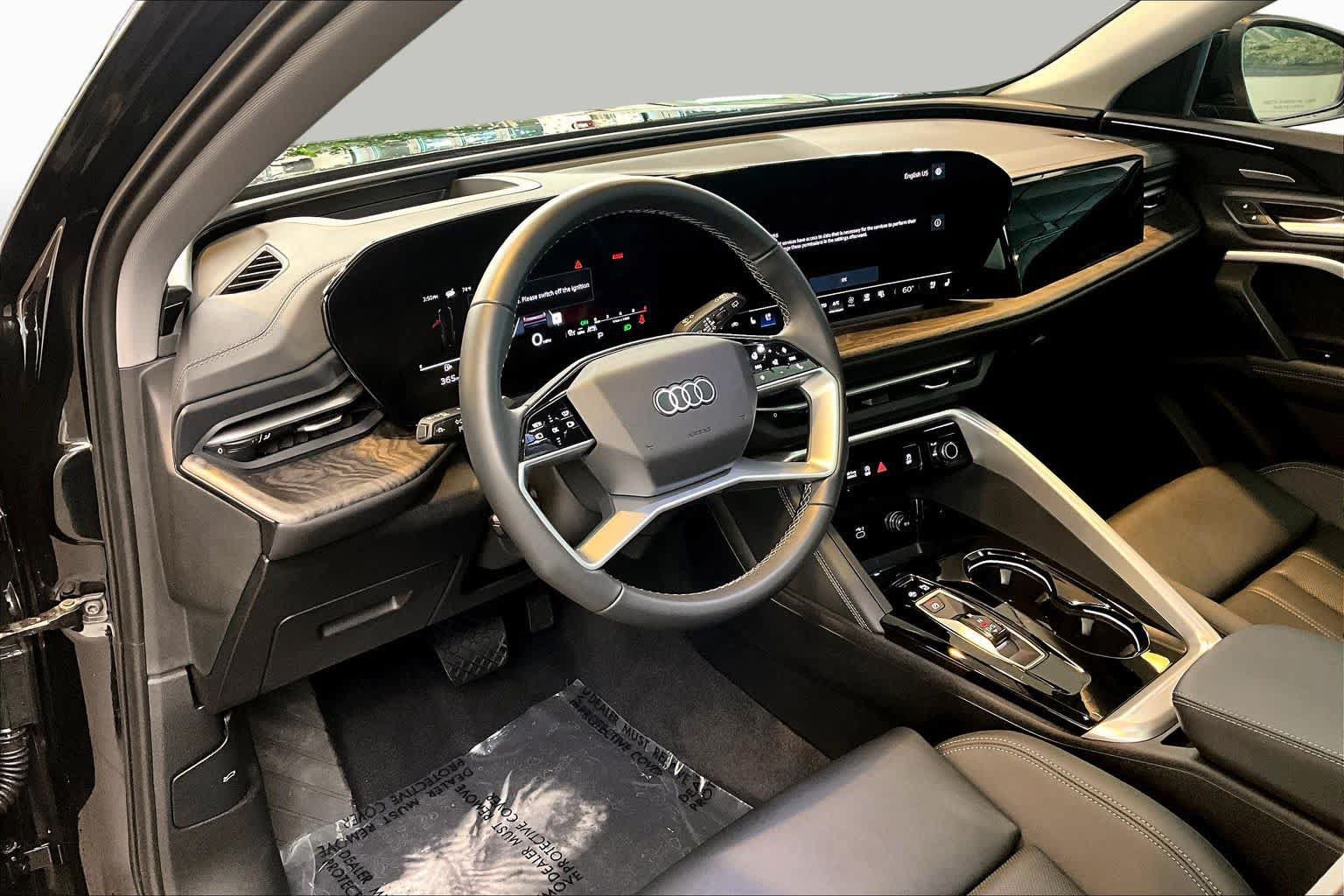 Certified 2025 Audi Q5 Premium AWD/4WD image 18
