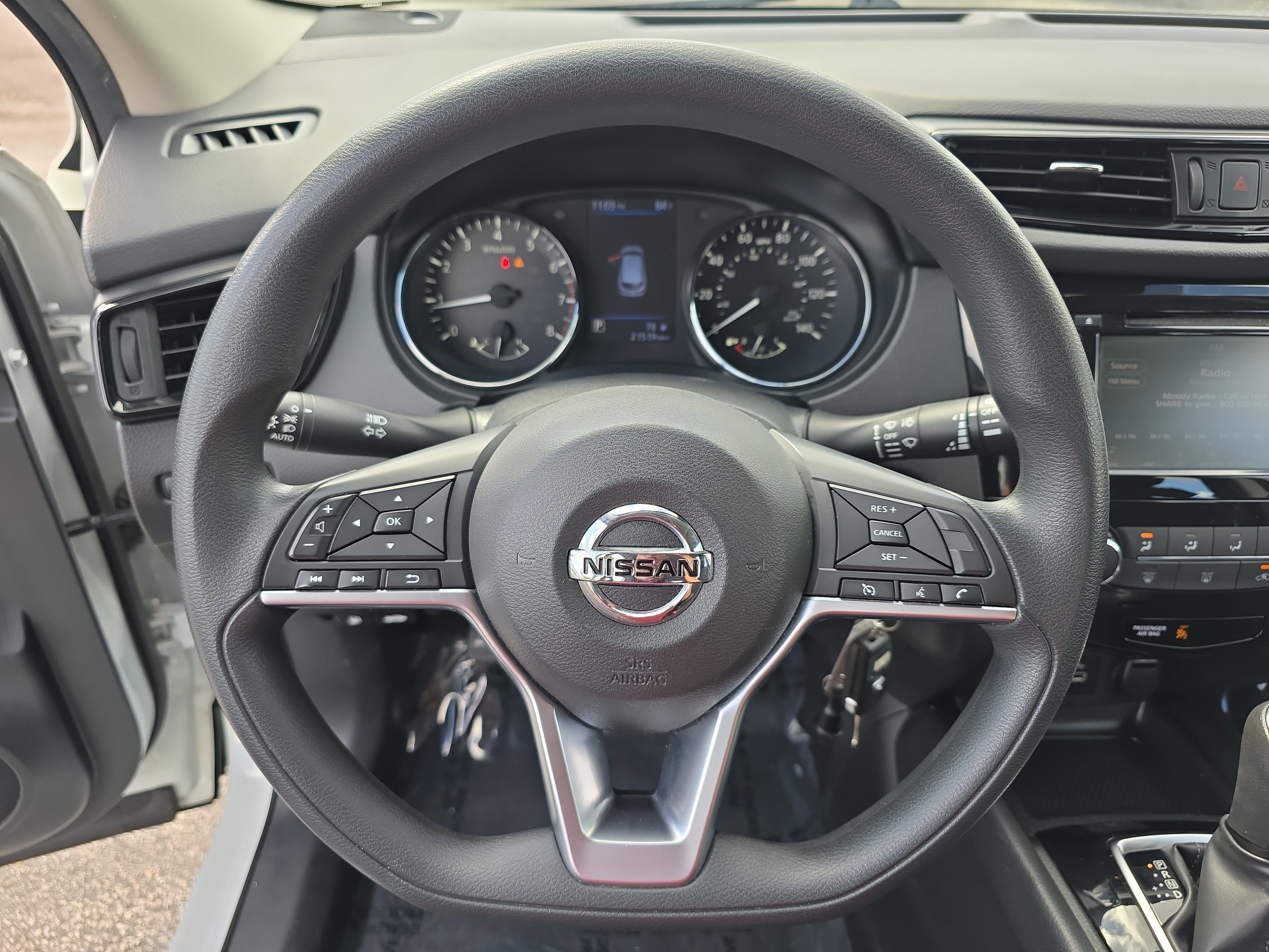 Used 2020 Nissan Rogue Sport S image 25