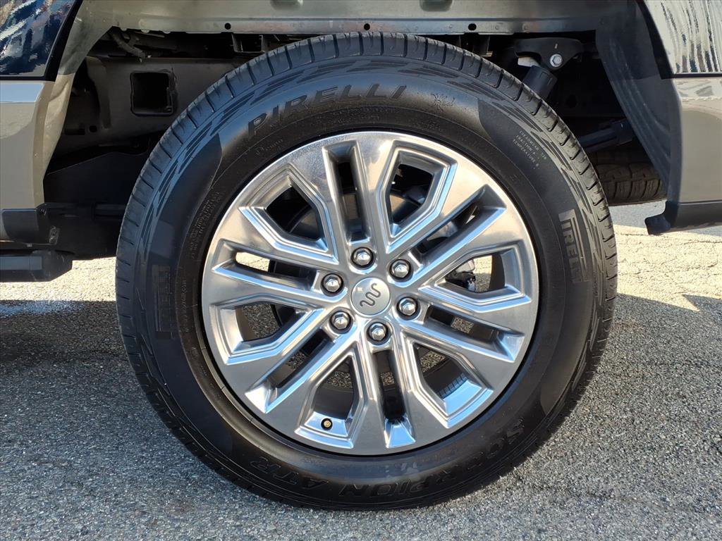 Used 2025 Ford F150 King Ranch w/ FX4 Off-Road Package image 8