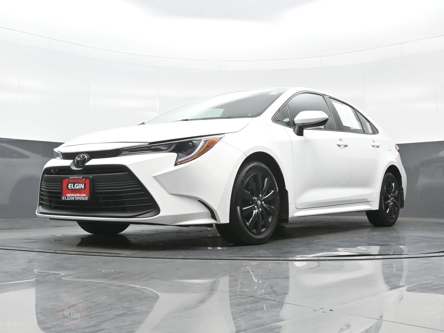 Used 2023 Toyota Corolla LE FWD image 25
