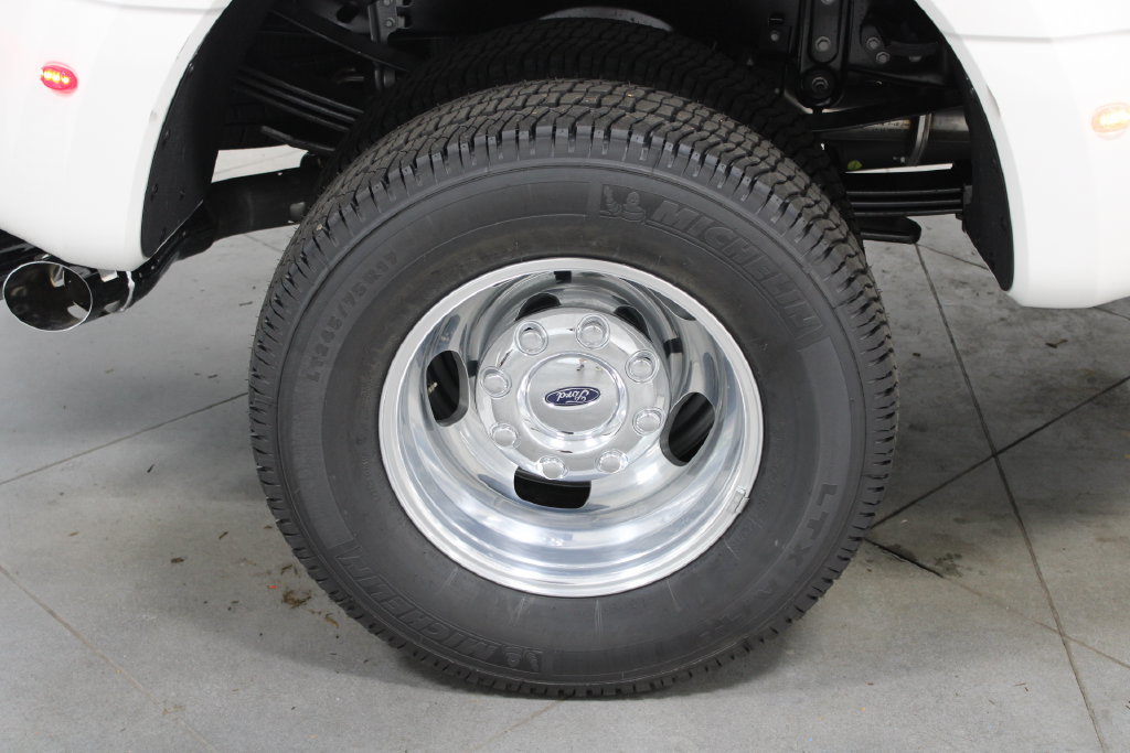New 2026 Ford F350 Platinum AWD/4WD image 15
