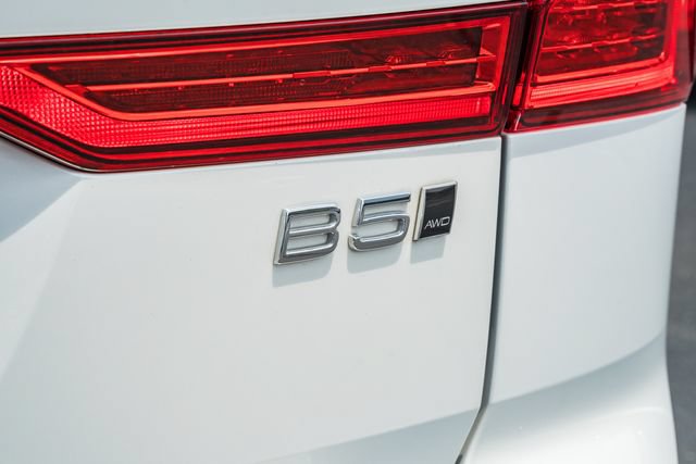 Certified 2023 Volvo XC60 B5 Plus w/ Climate Package AWD/4WD image 9