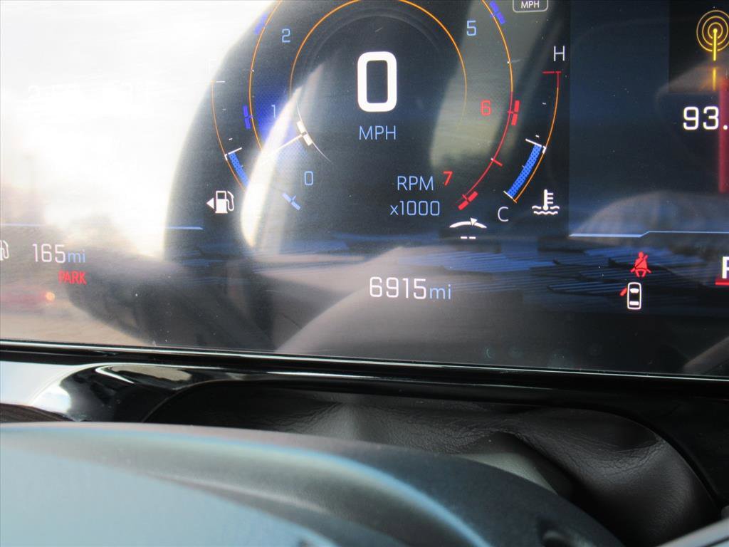 Used 2025 Chevrolet Suburban Premier image 39