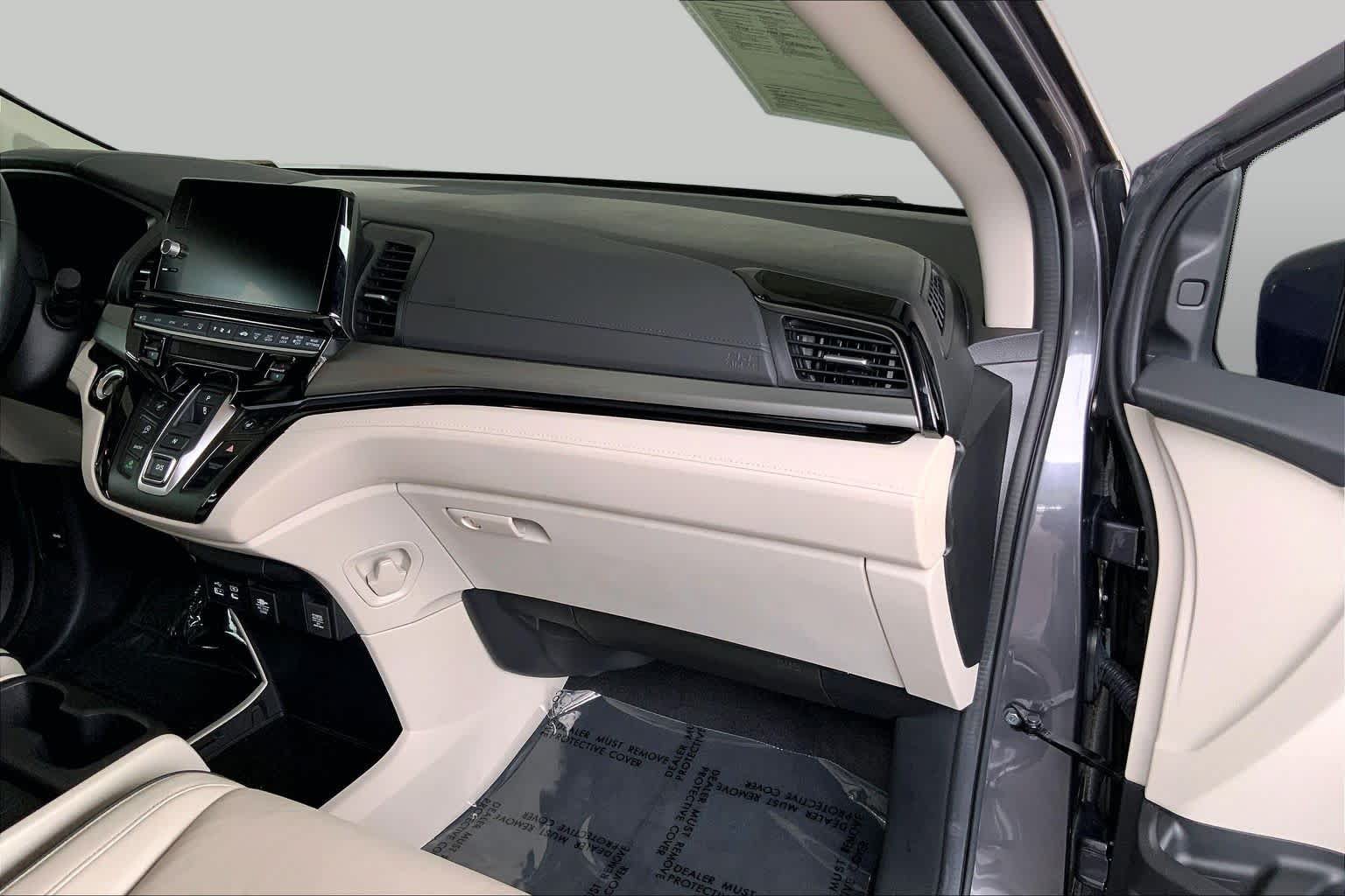 Used 2025 Honda Odyssey Touring image 19