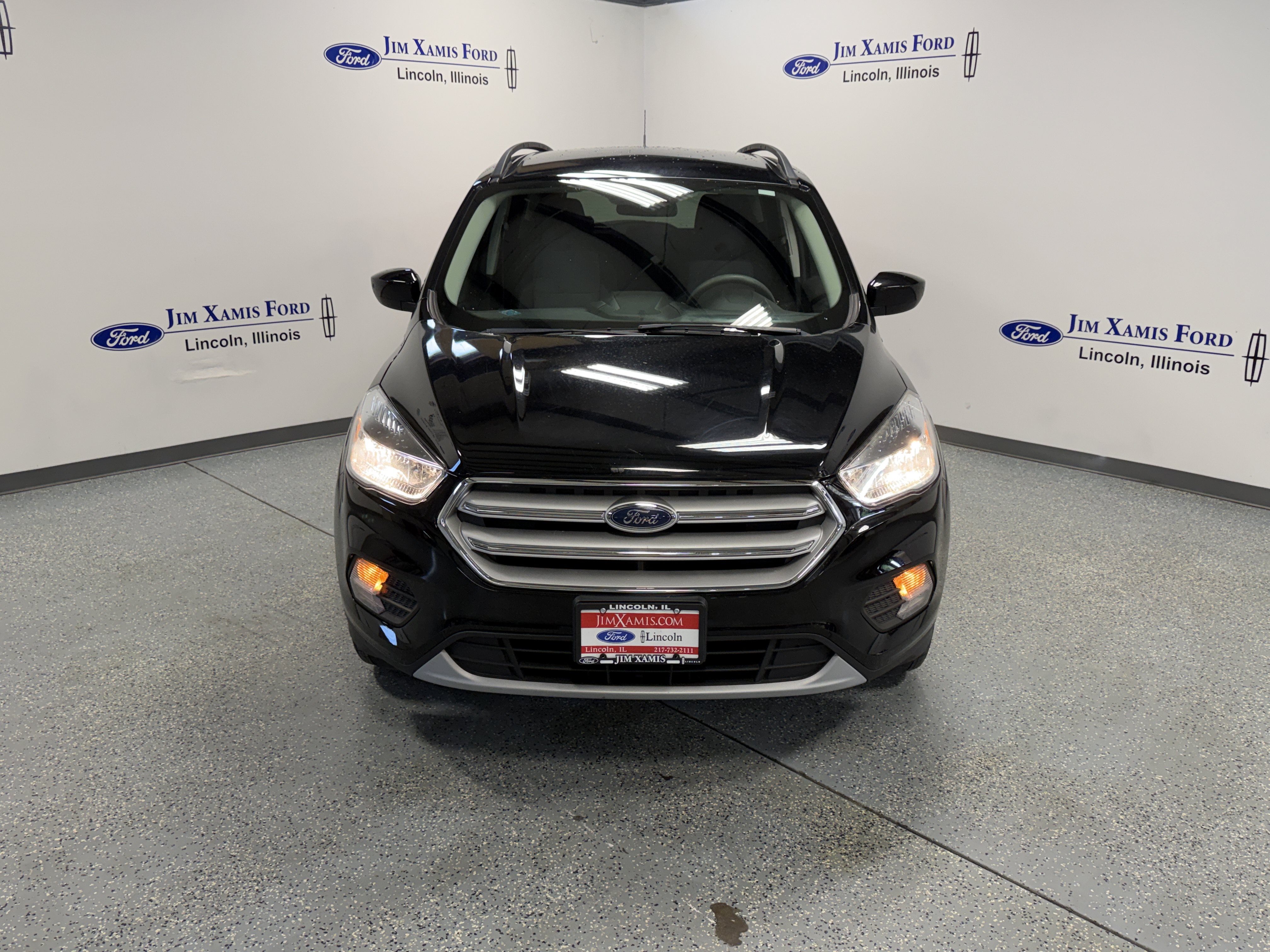 Used 2018 Ford Escape SE w/ SE SYNC Package FWD image 2