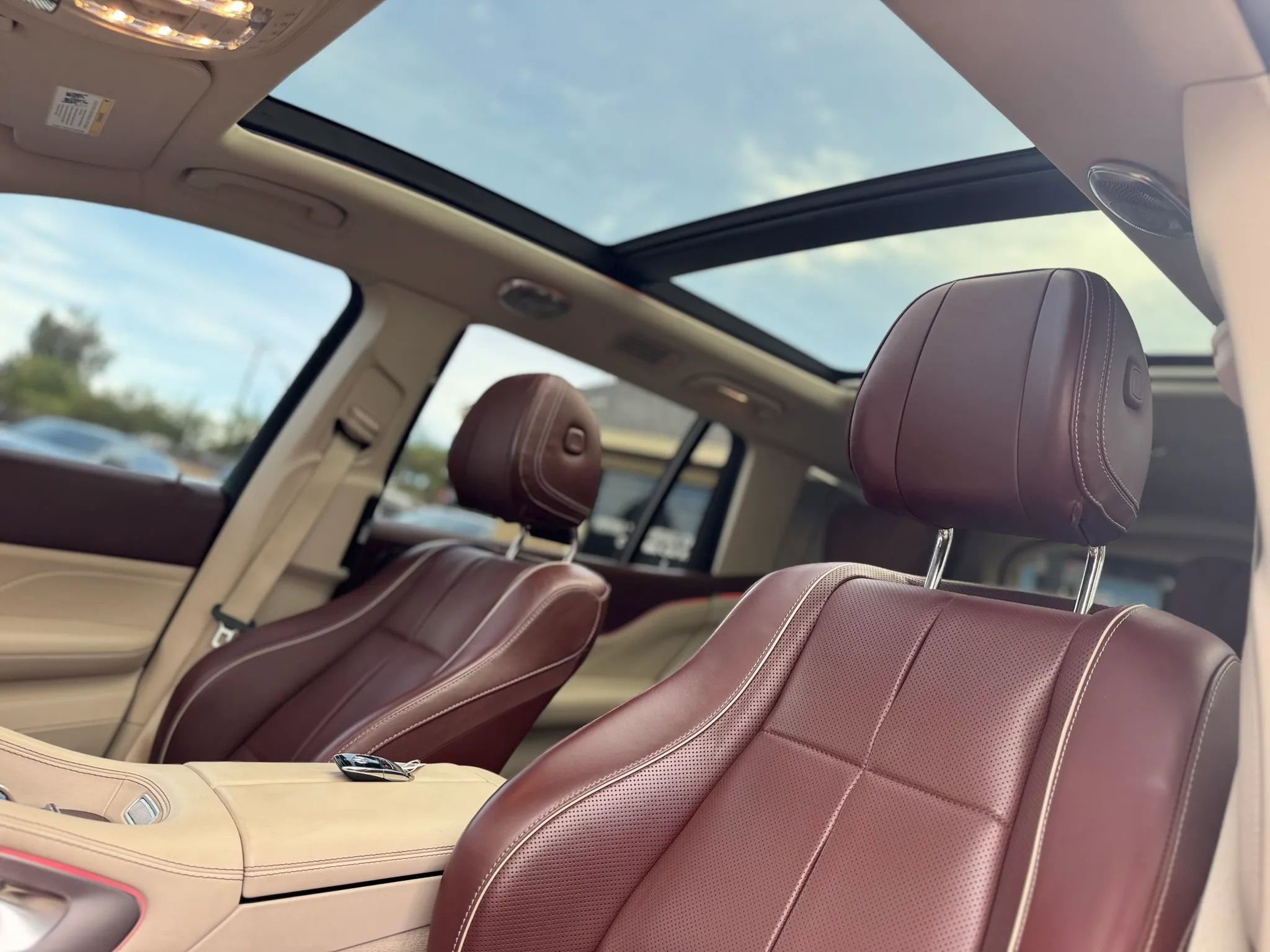 Used 2021 Mercedes-Benz Maybach GLS 600 4MATIC image 14