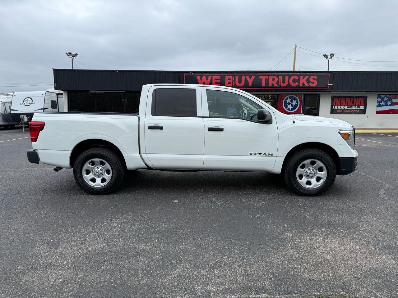 Used 2019 Nissan Titan S w/ S Utility Package image 3
