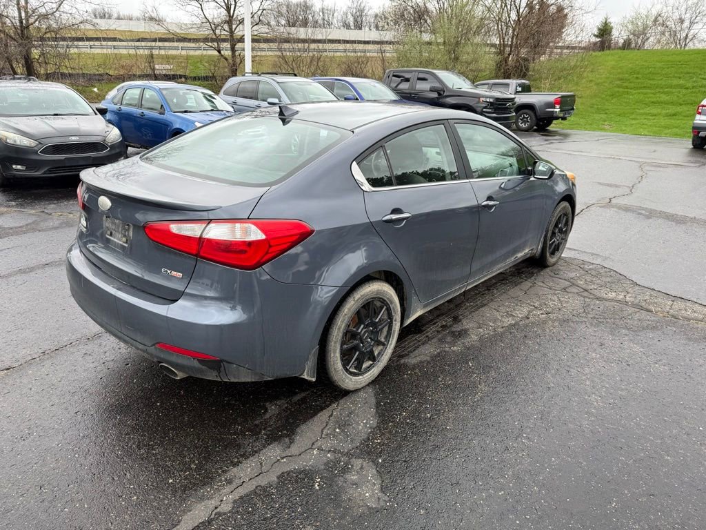 Used 2015 Kia Forte EX w/ UVO Package W/17" Alloys image 3