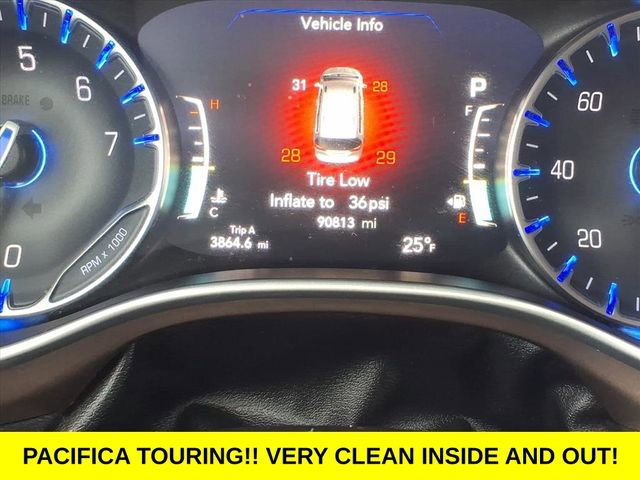 Used 2018 Chrysler Pacifica Touring-L w/ Advanced Safetytec Group image 18
