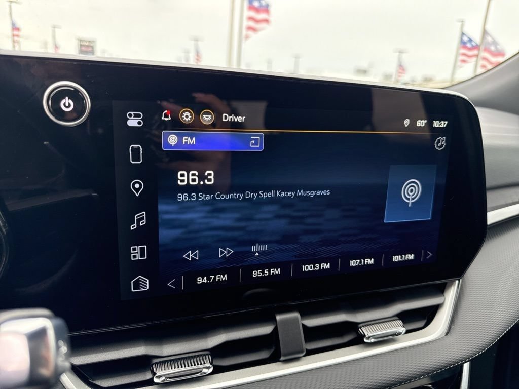 Used 2026 Chevrolet Equinox LT AWD/4WD image 36