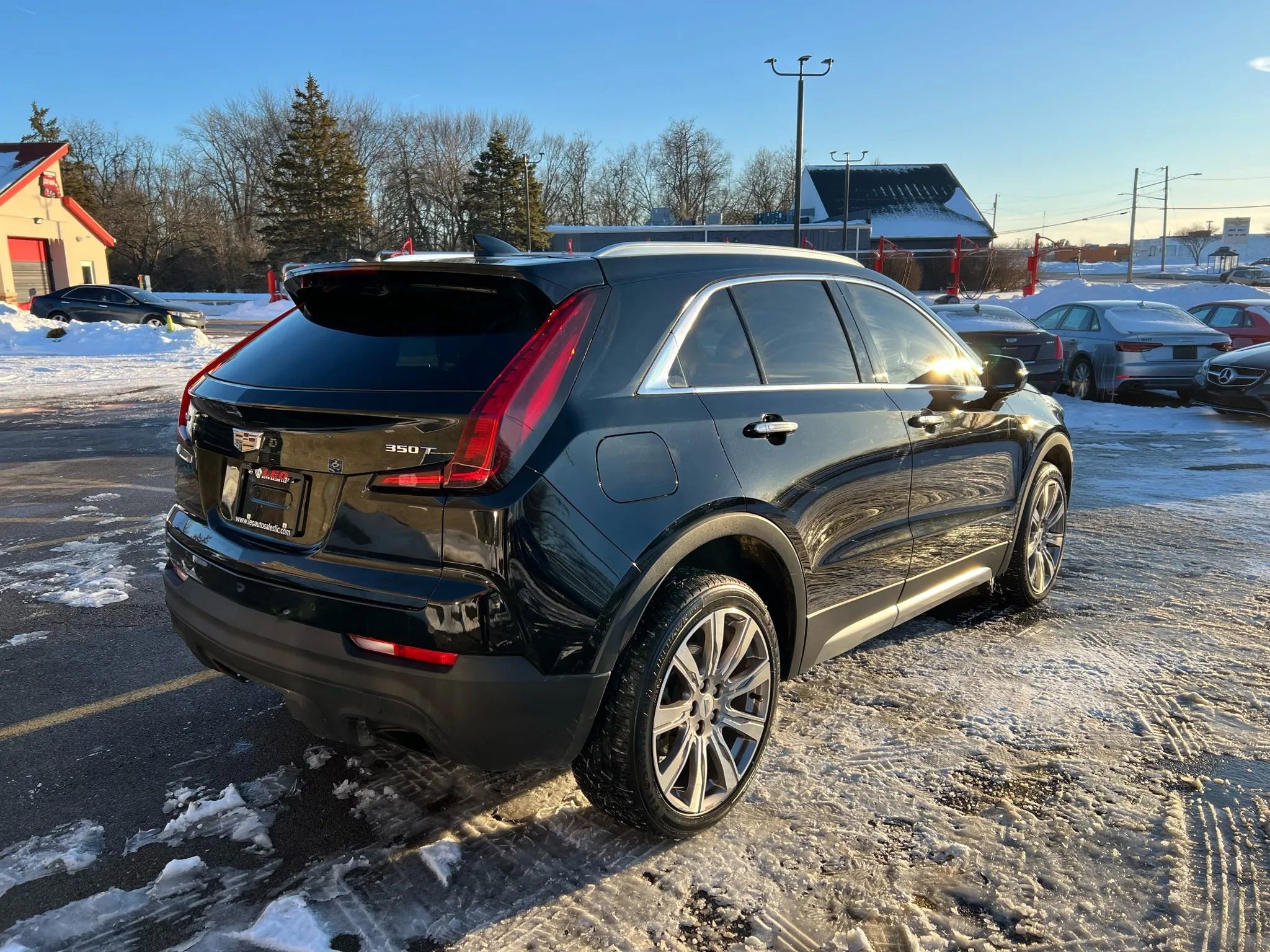 Used 2021 Cadillac XT4 Premium Luxury w/ Cold Weather Package image 5