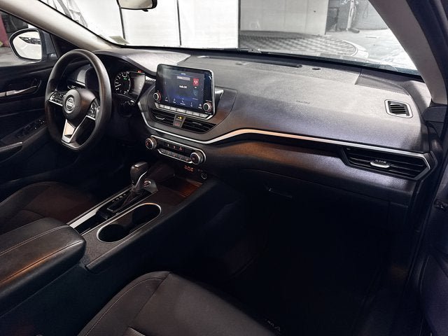 Used 2022 Nissan Altima 2.5 SV FWD image 23
