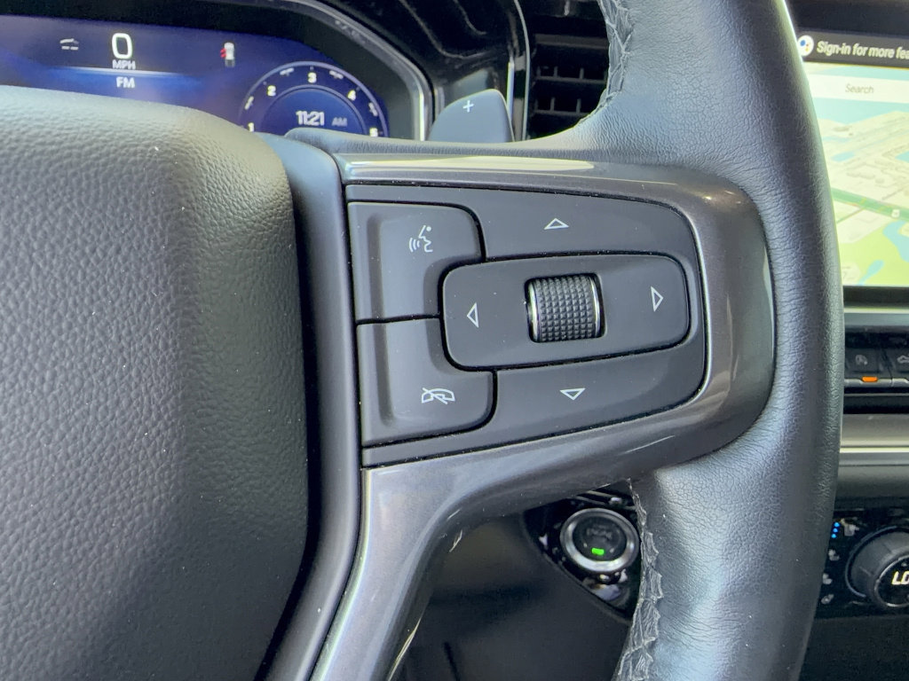 Used 2025 Chevrolet Silverado 1500 High Country AWD/4WD image 26