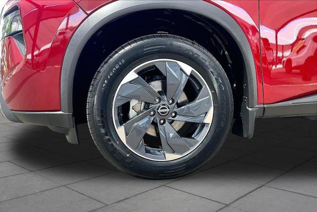 Certified 2024 Nissan Rogue SV FWD image 11