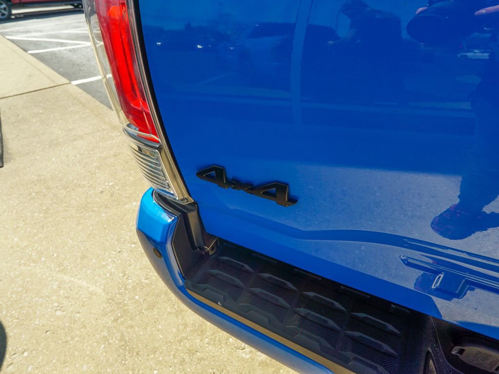 Used 2019 Toyota Tacoma TRD Pro w/ Desert Air Intake Package AWD/4WD image 12