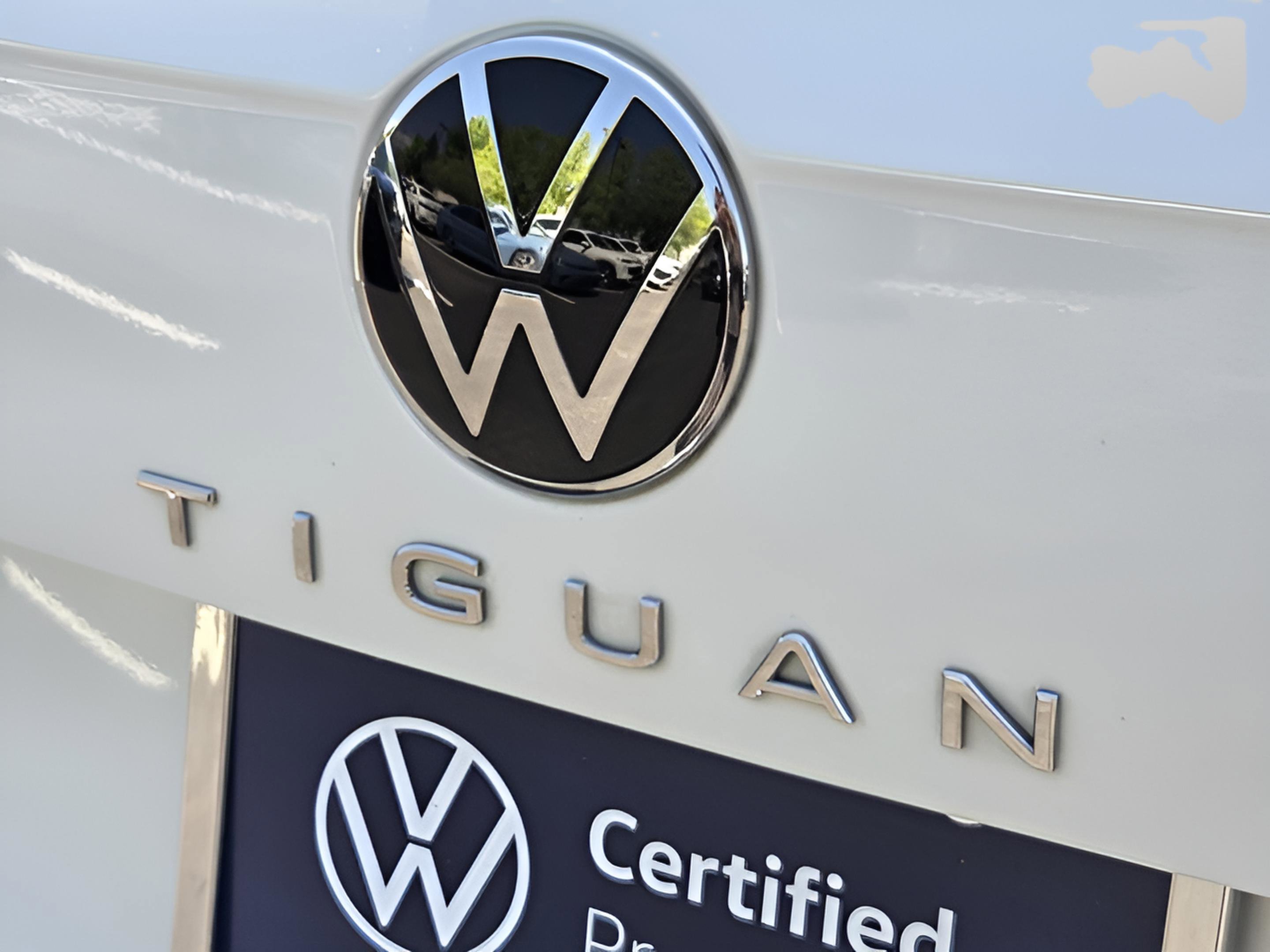 Used 2023 Volkswagen Tiguan SE image 29