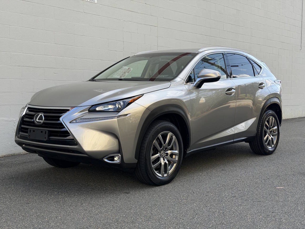 Used 2015 Lexus NX 200t AWD w/ Premium Package image 2