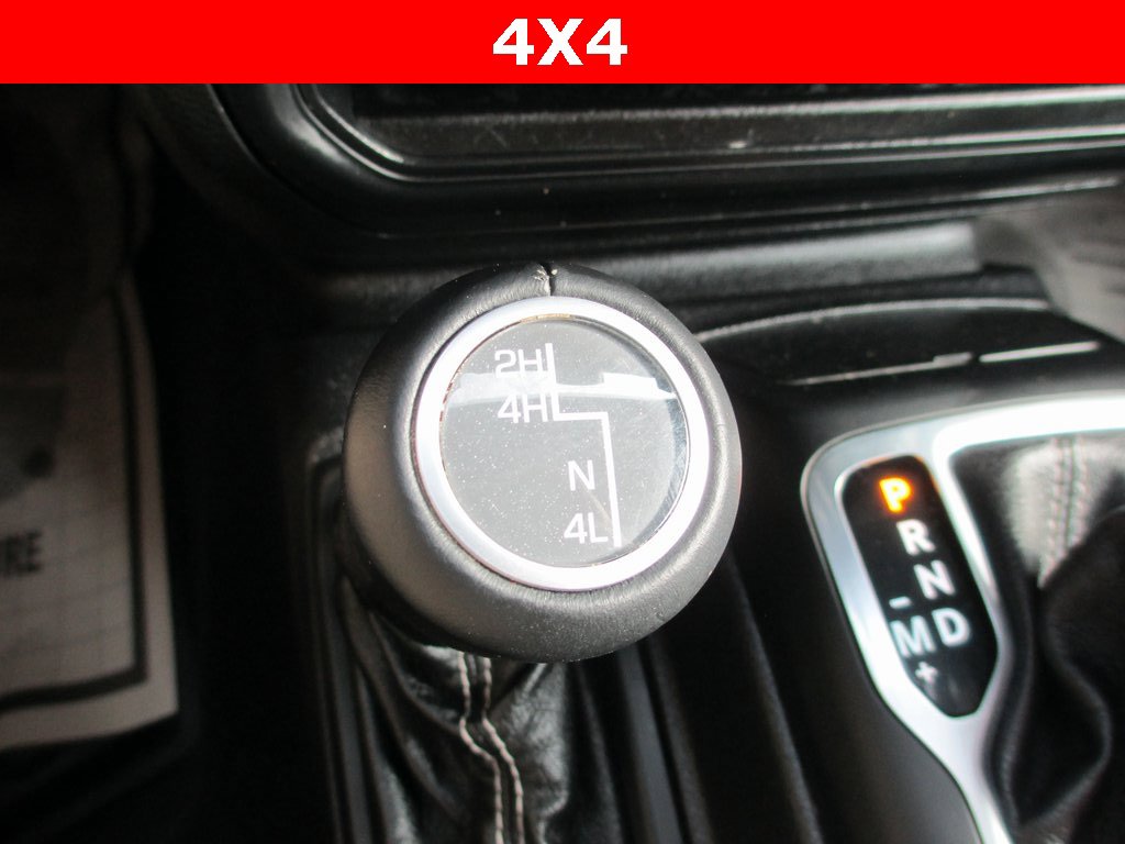 Used 2018 Jeep Wrangler Unlimited Sahara image 13