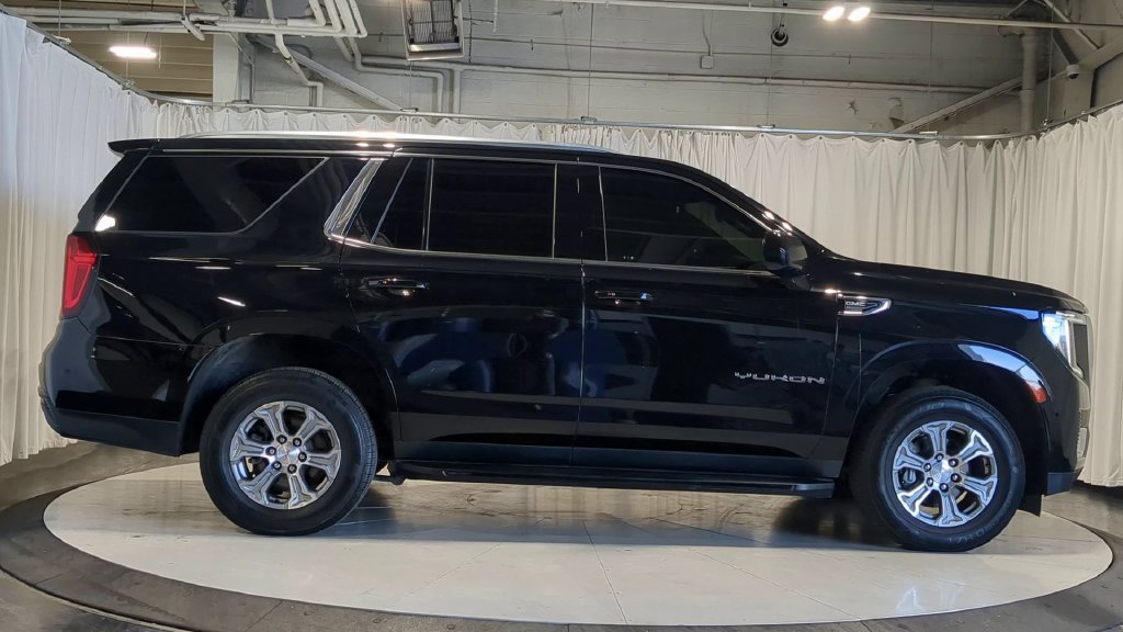Used 2023 GMC Yukon SLE AWD/4WD image 11
