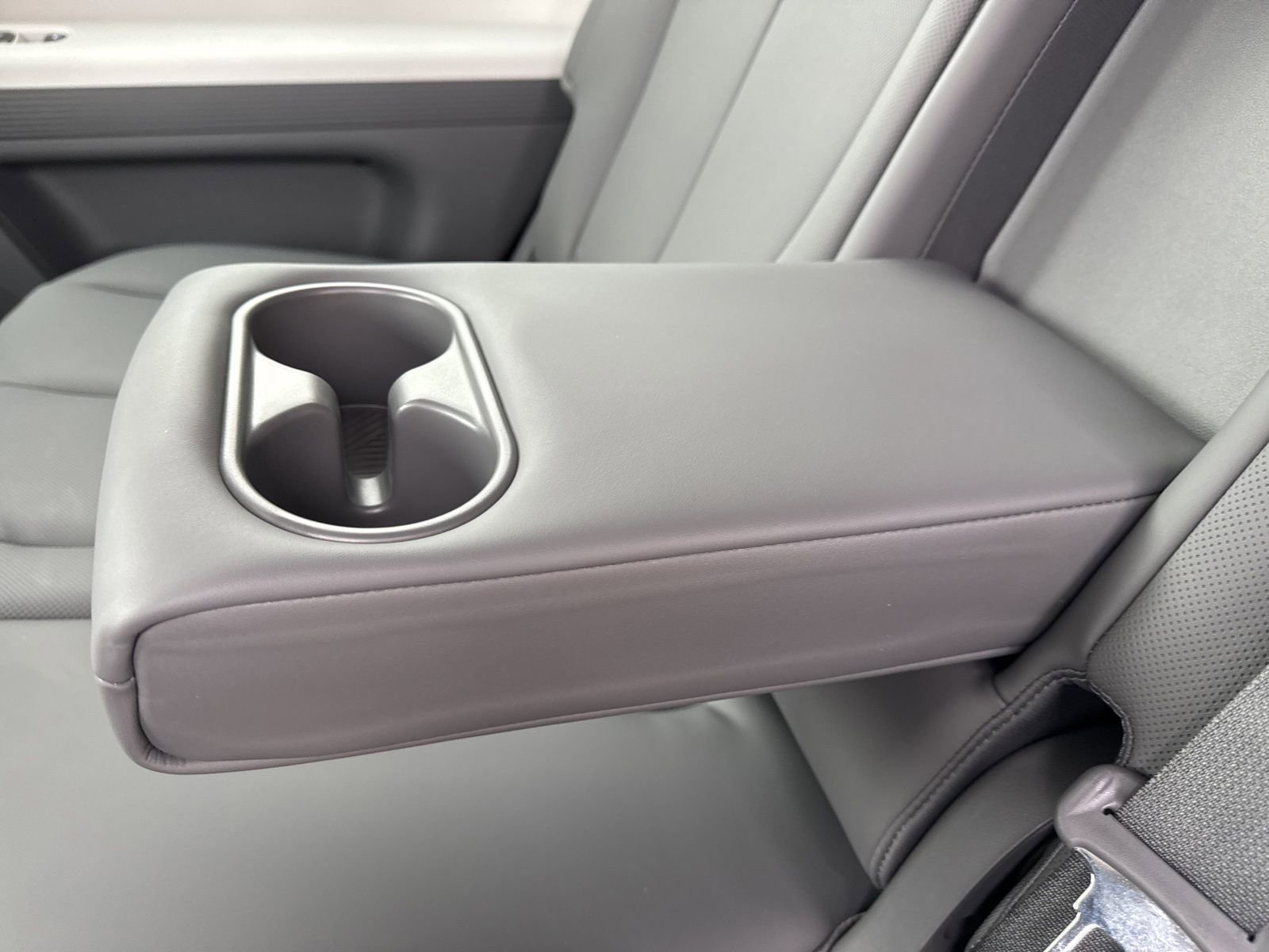 Used 2025 Hyundai Ioniq 5 SEL image 17