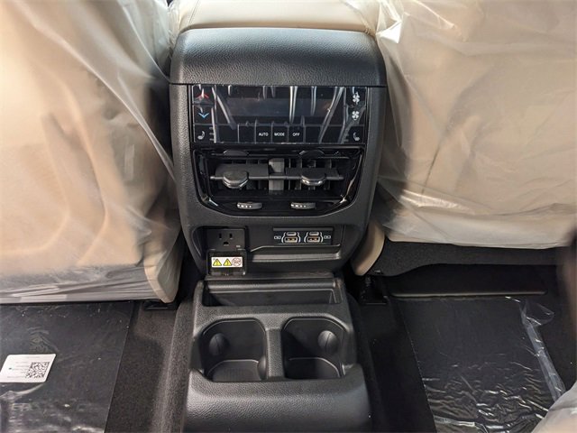 New 2025 Jeep Grand Cherokee L Limited image 13