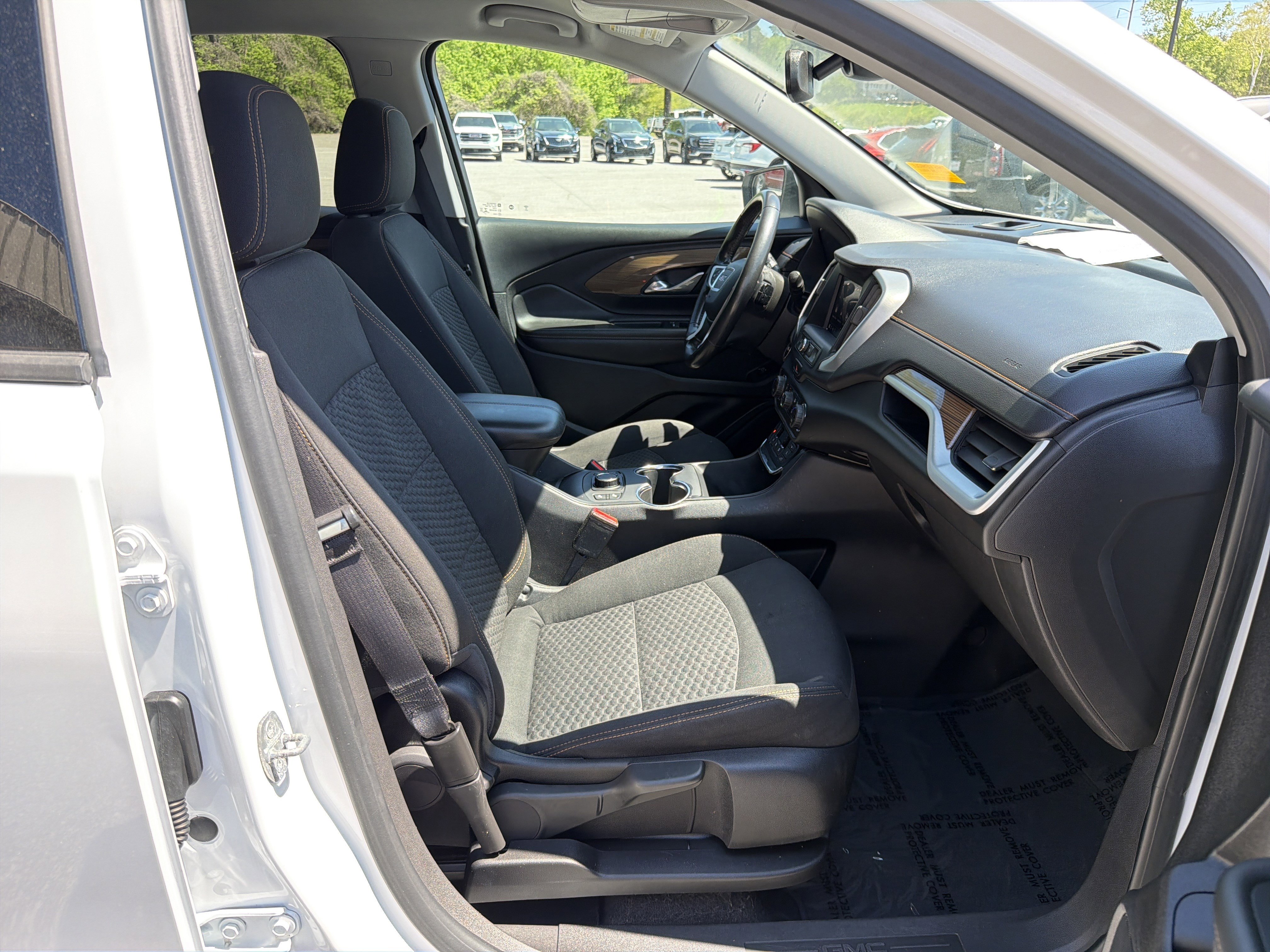 Used 2020 GMC Terrain SLE w/ Driver Convenience Package image 15