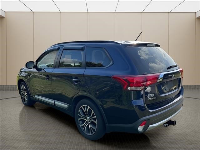 Used 2016 Mitsubishi Outlander SEL AWD/4WD image 21