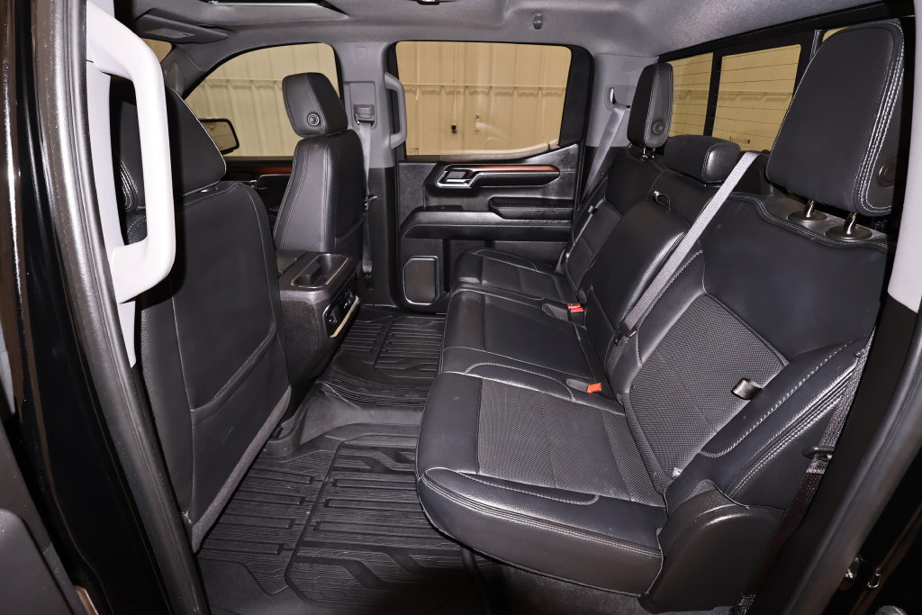 Used 2024 GMC Sierra 1500 Denali w/ Denali Reserve Package AWD/4WD image 17