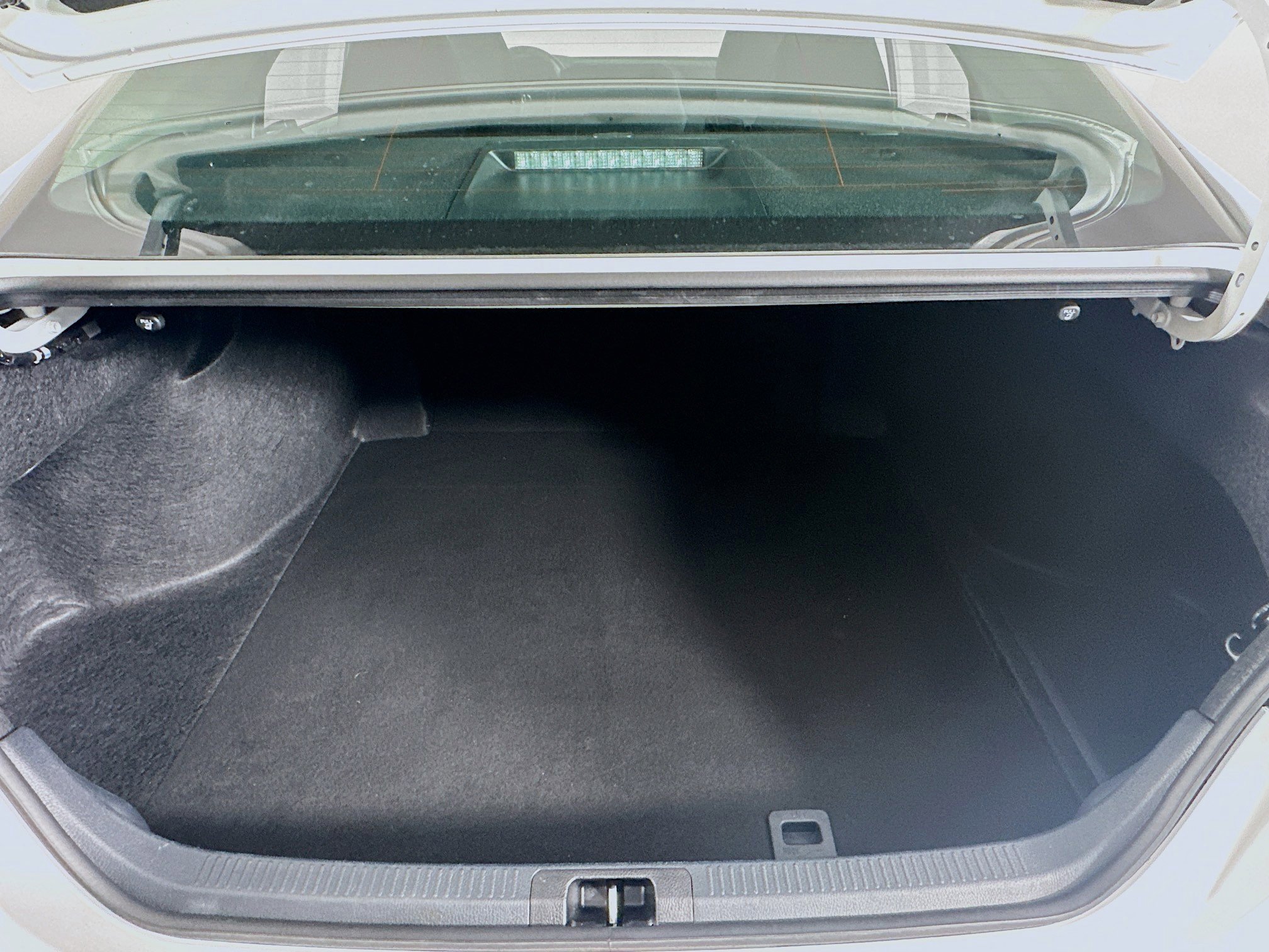 Used 2025 Toyota Camry LE image 29