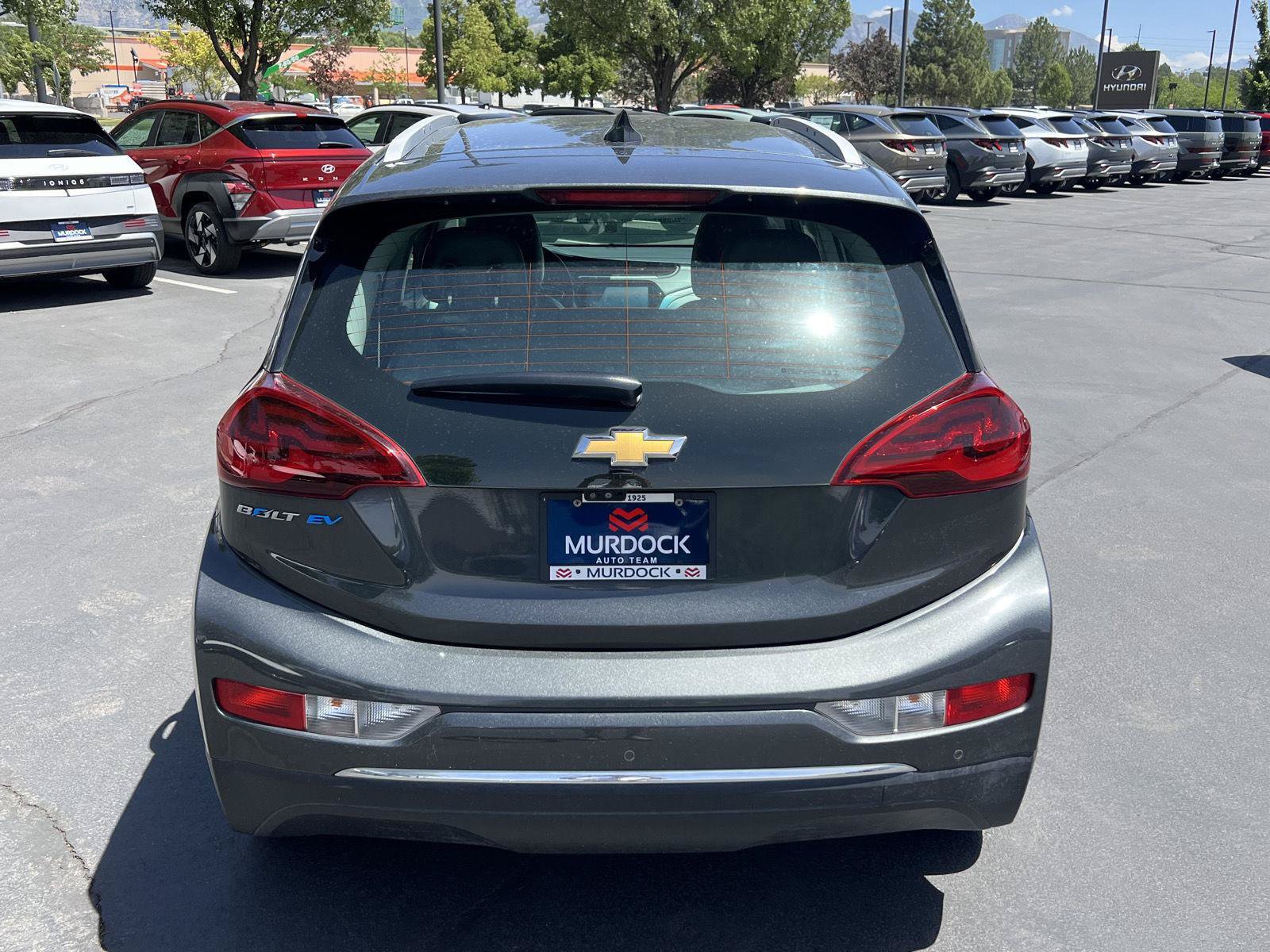 Used 2018 Chevrolet Bolt Premier w/ Driver Confidence II Package FWD image 9