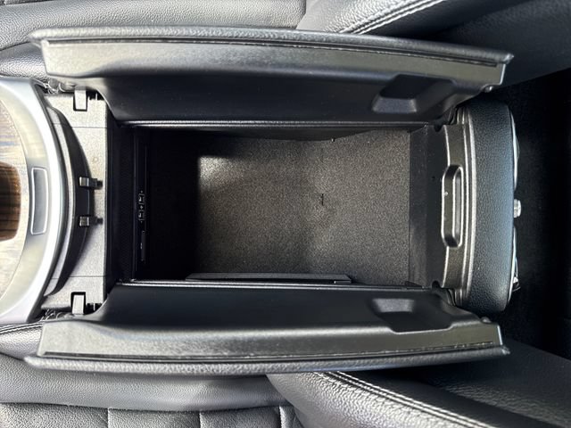 Used 2016 Mercedes-Benz C 300 4MATIC Sedan image 17