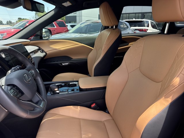 Used 2025 Lexus RX 350 FWD w/ Technology Package image 5