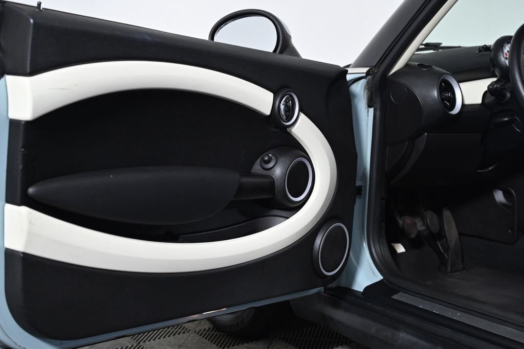 Used 2013 MINI Cooper Clubman FWD image 25