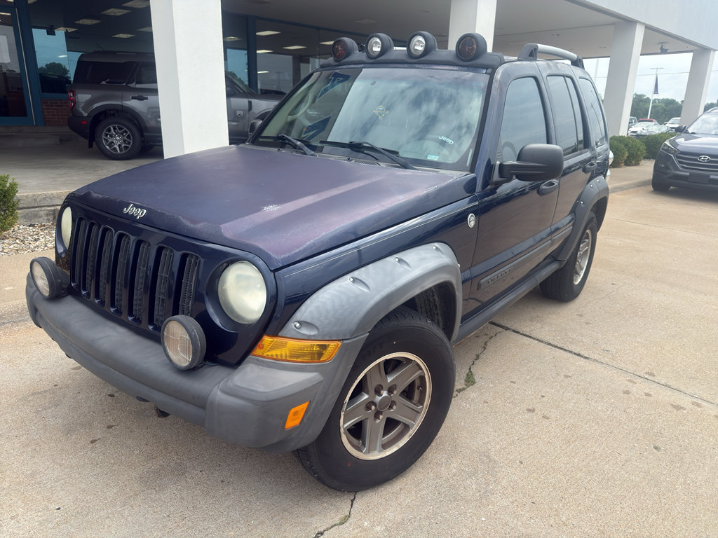 Used 2006 Jeep Liberty Renegade w/ Luxury Group AWD/4WD image 2
