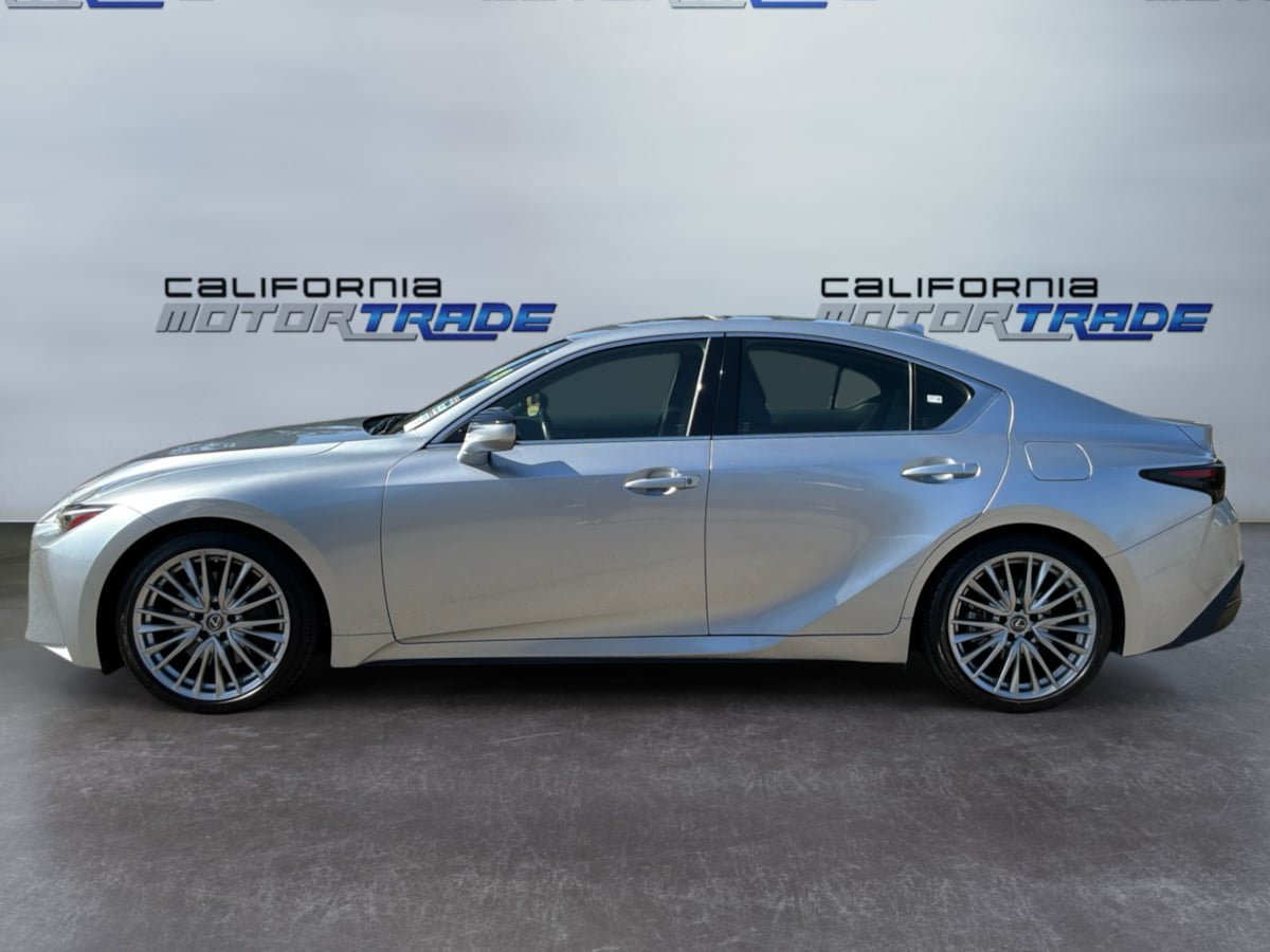 Used 2022 Lexus IS 300 w/ Premium Package RWD image 8