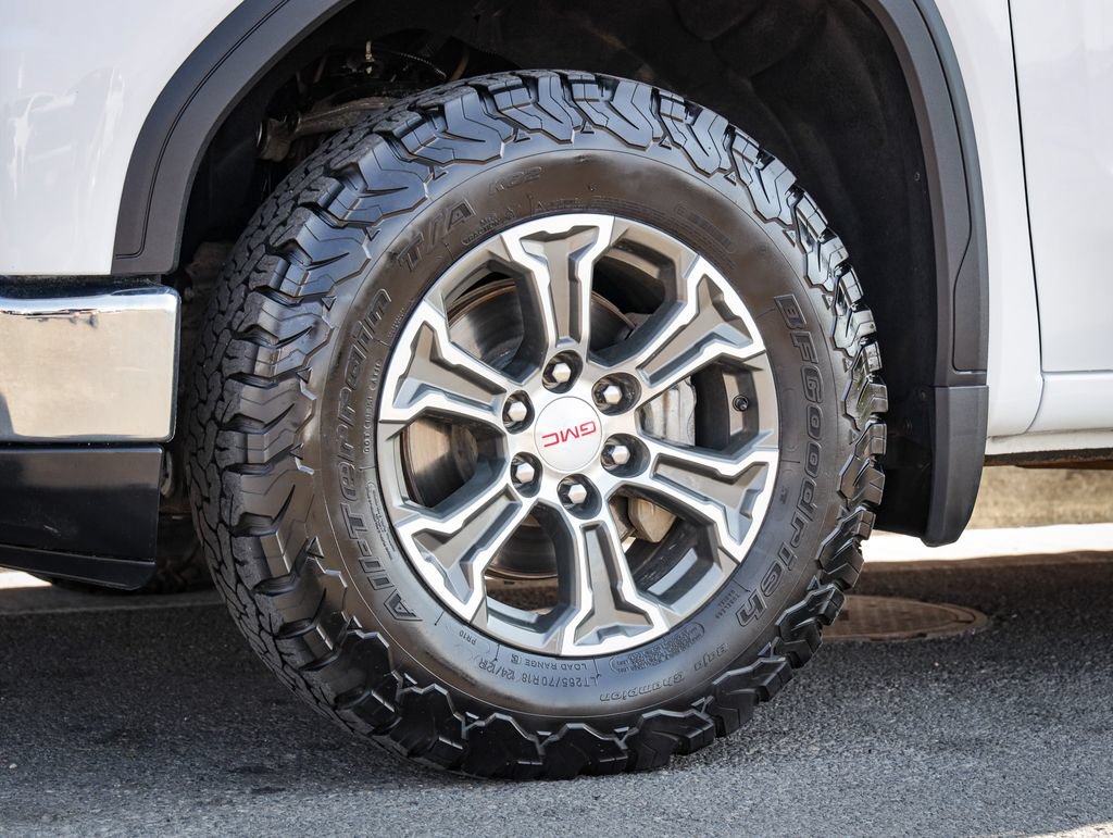 Used 2024 GMC Sierra 1500 SLE w/ X31 Off-Road Package AWD/4WD image 11