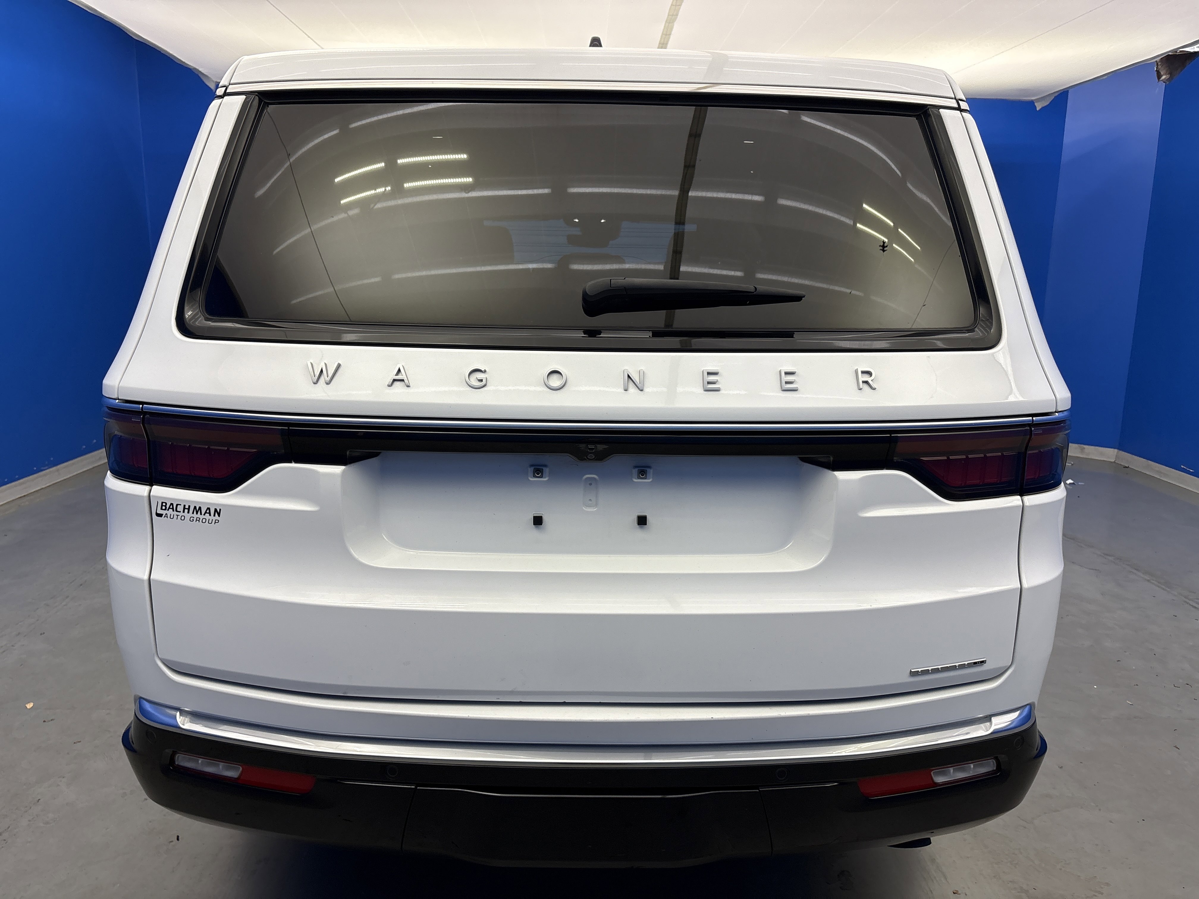 Used 2024 Jeep Wagoneer L Series II w/ Flexible Seating Group image 6