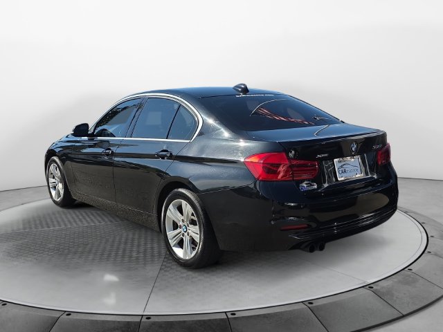 Used 2018 BMW 330i xDrive Sedan AWD/4WD image 3